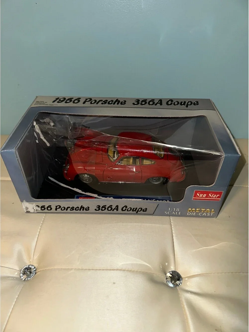 Sunstar 1:18 Scale 1956 Porsche 356A Coupe Die-Cast Model